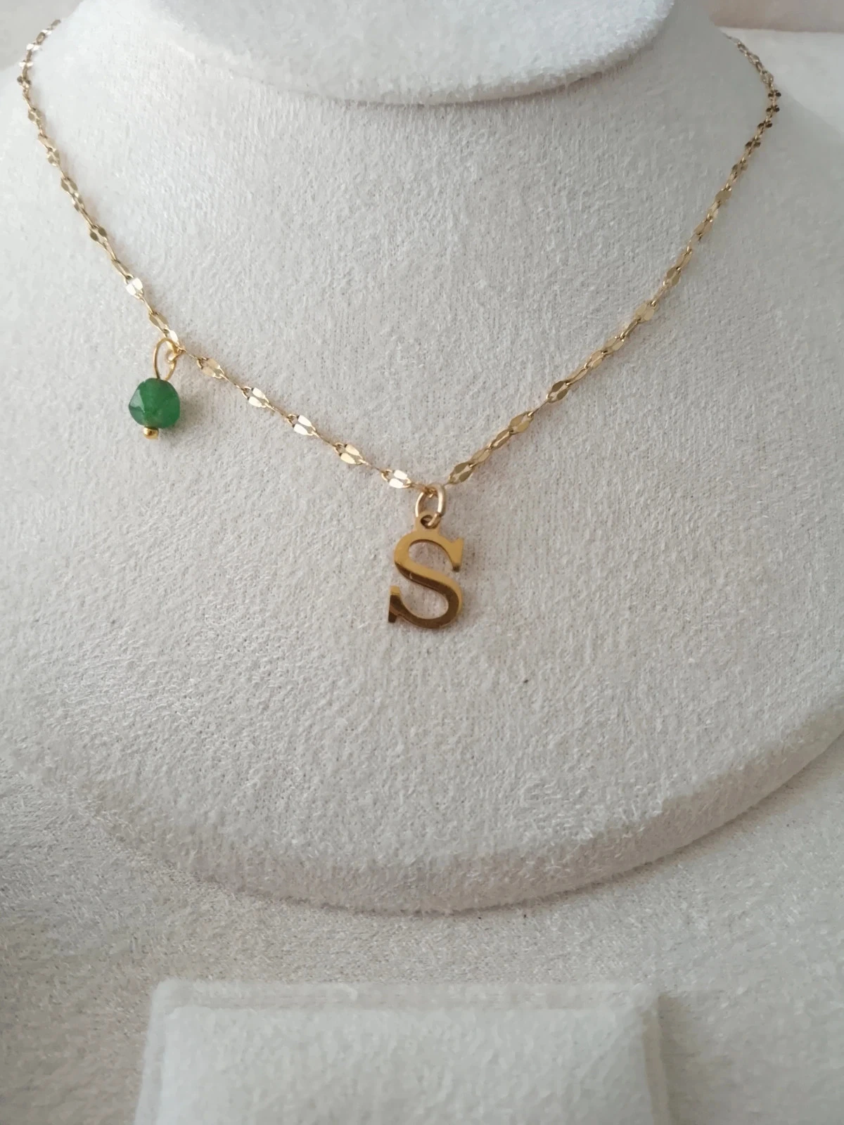 Collar letra S con piedra ágata verde – photo 2